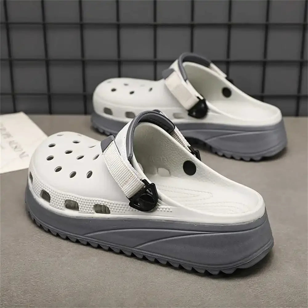 Men’s non-skid crocs